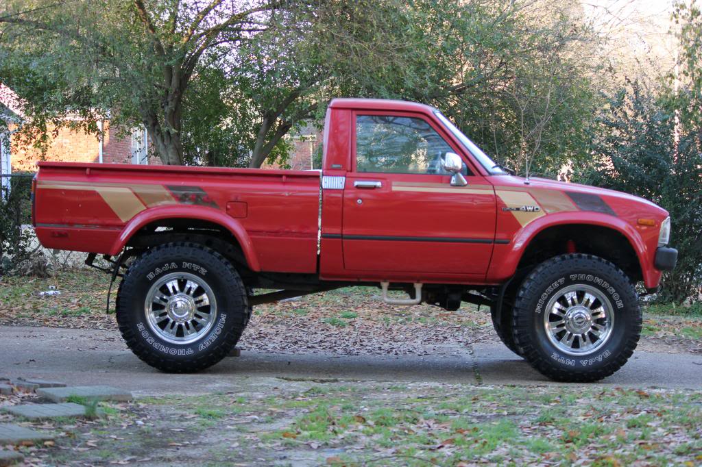 Name:  1982SR5ToyotaPickup008.jpg
Views: 1673
Size:  166.2 KB