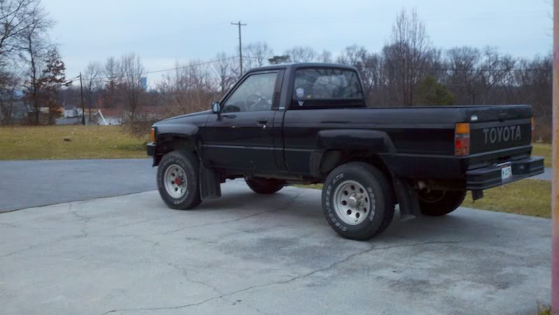 Name:  1988ToyotaPickup4x42.jpg
Views: 101
Size:  45.8 KB