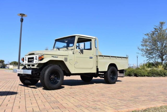 Toyota Land Cruiser HJ45