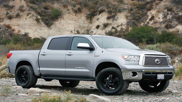 Toyota Tundra: Why Am I Stuck in 4WD?