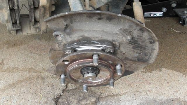 Toyota 4Runner 1996-2002: How to Replace Wheel Hub and Bearings