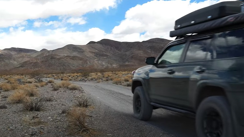 Toyota 4Runner in Death Valley